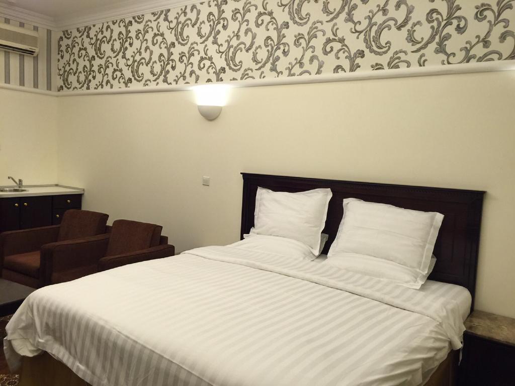 Al Denny Aparthotel Džidda Pokoj fotografie