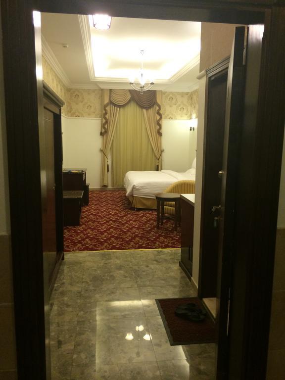 Al Denny Aparthotel Džidda Pokoj fotografie
