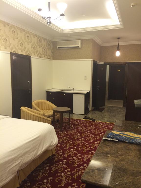 Al Denny Aparthotel Džidda Pokoj fotografie