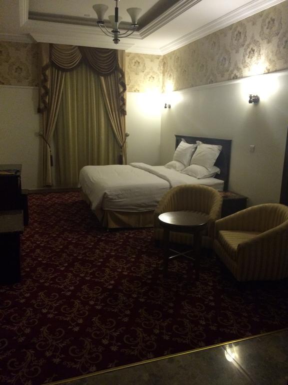 Al Denny Aparthotel Džidda Pokoj fotografie